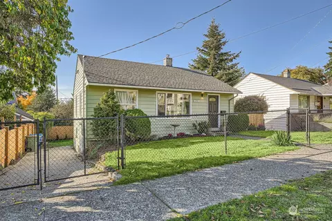 8513 39th Ave SW, Seattle, WA 98136