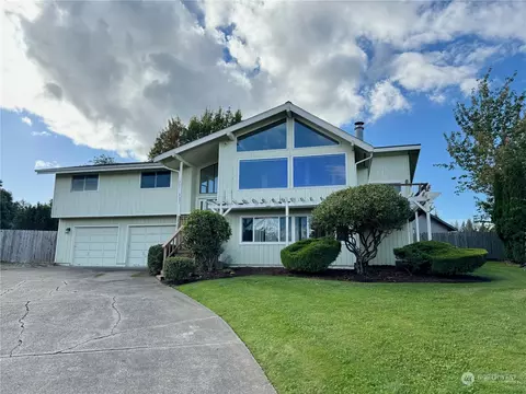 2431 Pine Pl, Ferndale, WA 98248