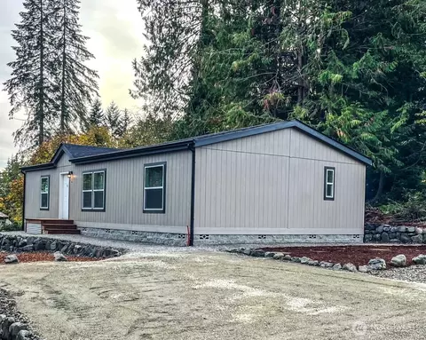 221 E Wood Ln, Shelton, WA 98584