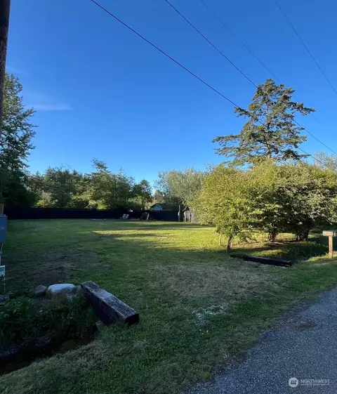 1542 Columbia Vista Dr, Point Roberts, WA 98281