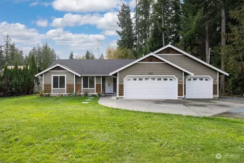7957 Oregon Trl, Maple Falls, WA 98266