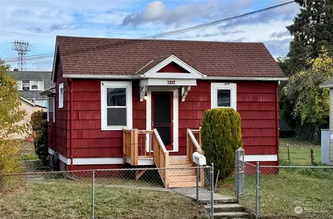 1322 Elizabeth Ave, Bremerton, WA 98337