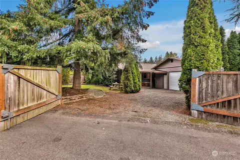 8622 156th Street Ct E, Puyallup, WA 98375