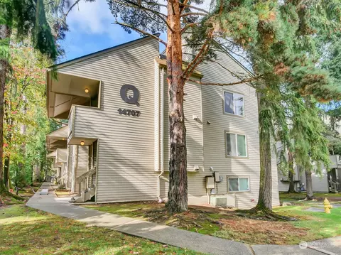 14707 NE 44th Pl #Q11, Bellevue, WA 98007