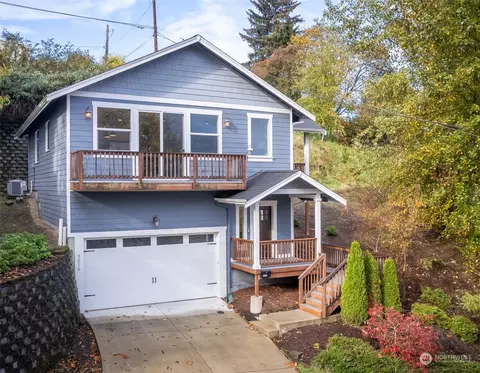 3010 E Valley View Ter, Tacoma, WA 98404
