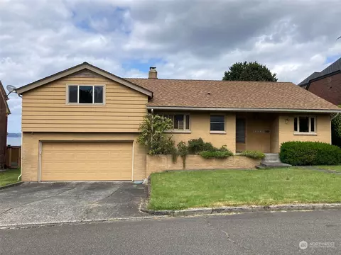 607 N Stadium Way, Tacoma, WA 98403