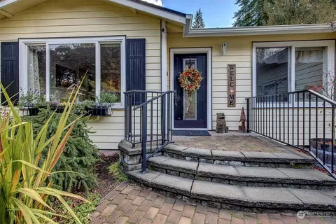 11913 178th Dr NE, Arlington, WA 98223