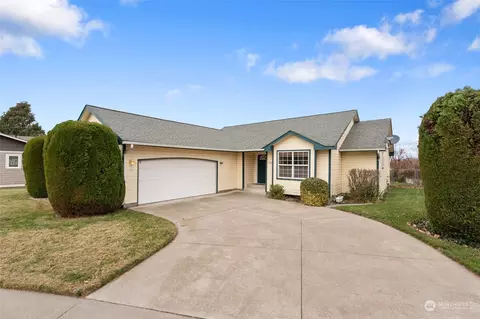 433 SE Stanford Pl, College Place, WA 99324