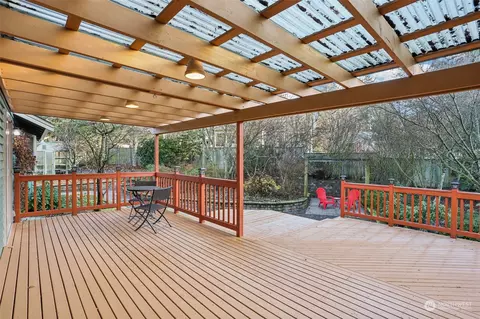 Exterior - 24219 15th Pl SE, Bothell, WA 98021 photo 3 of 12