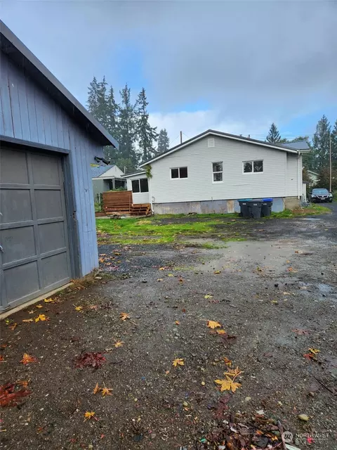 605 E Arcadia Ave, Shelton, WA 98584
