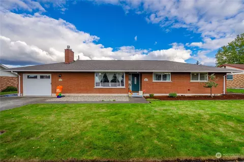 240 S B St, Buckley, WA 98321