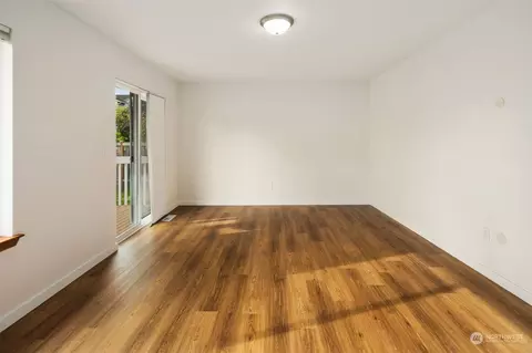 Living - 2820 99th Pl SE, Everett, WA 98208 photo 6 of 6