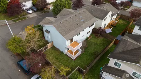 View/Area - 2820 99th Pl SE, Everett, WA 98208 photo 2 of 5