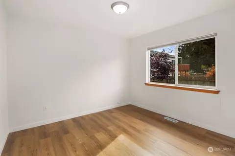Bedroom - 2820 99th Pl SE, Everett, WA 98208 photo 6 of 6