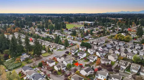 View/Area - 2820 99th Pl SE, Everett, WA 98208 photo 5 of 5