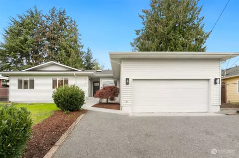 8816 S 122nd St, Seattle, WA 98178