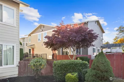 Exterior - 2902 13th St #5B, Everett, WA 98201 photo 5 of 5