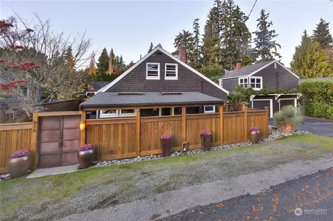 616 NW 200th St, Shoreline, WA 98177