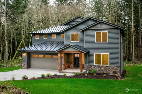 6762 Lakewood Park Ln, Anacortes, WA 98221
