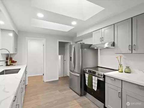 10502 23rd Dr SE, Everett, WA 98208 photo 9