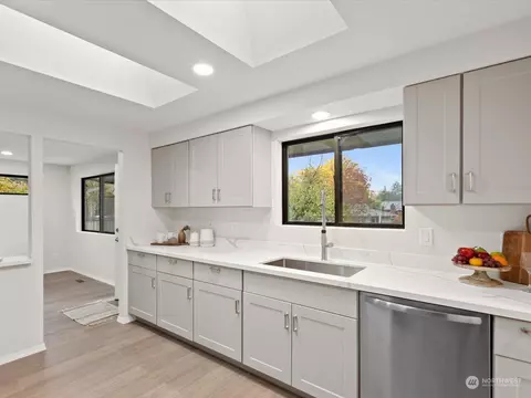 10502 23rd Dr SE, Everett, WA 98208 photo 11