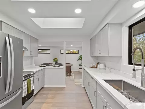 10502 23rd Dr SE, Everett, WA 98208 photo 8