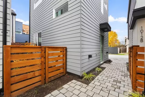 1012 S Donovan St, Seattle, WA 98108