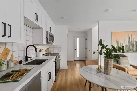 1012 S Donovan St, Seattle, WA 98108 photo 7