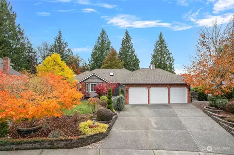 3927 Montgomery Ct, Mount Vernon, WA 98274