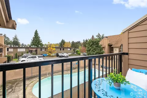 12434 Ambaum Blvd SW #209, Seattle, WA 98146