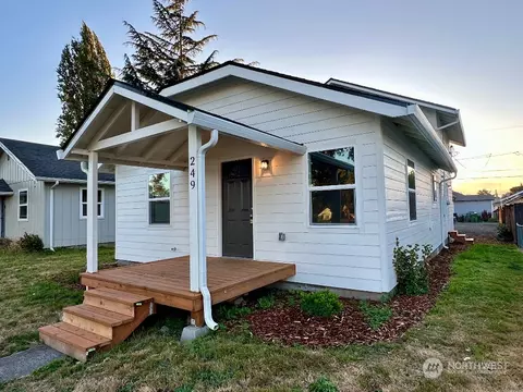 249 22nd Ave, Longview, WA 98632