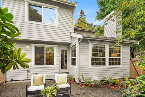 319 145th Pl SE, Bellevue, WA 98007