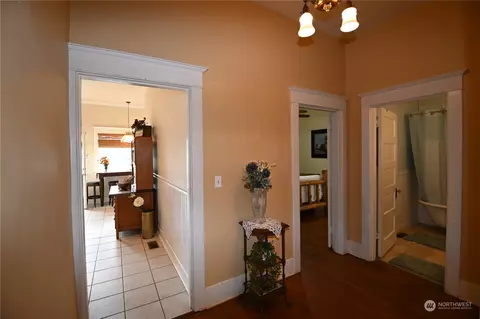 Entry Way - 216 Date St, Sultan, WA 98294 photo 2 of 4