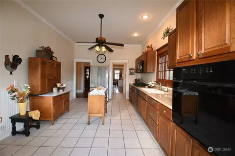 Kitchen - 216 Date St, Sultan, WA 98294 photo 1 of 5