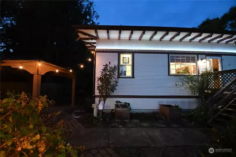 Exterior - 216 Date St, Sultan, WA 98294 photo 7 of 14