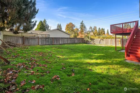 Exterior - 21208 3rd Ave W, Bothell, WA 98021 photo 6 of 6