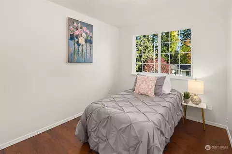 Bedroom - 21208 3rd Ave W, Bothell, WA 98021 photo 3 of 3