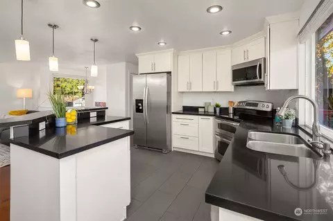 Kitchen - 21208 3rd Ave W, Bothell, WA 98021 photo 3 of 3