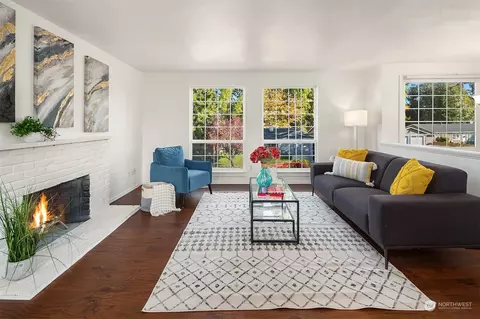 Living - 21208 3rd Ave W, Bothell, WA 98021 photo 2 of 4