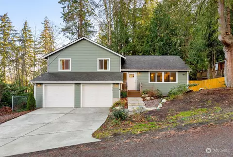 6491 NE Pine St, Suquamish, WA 98392