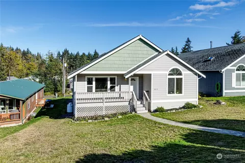 1815 W 12th St, Port Angeles, WA 98363