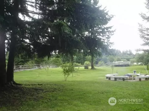 21815 SE 279th St, Maple Valley, WA 98038