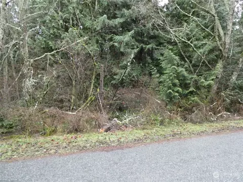 7034 Holiday Blvd, Anacortes, WA 98221