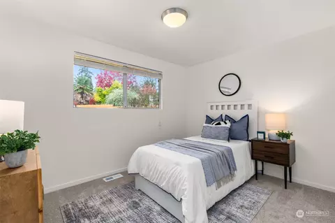 Bedroom - 22700 1st Pl W, Bothell, WA 98021 photo 4 of 4
