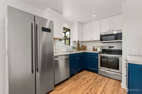 Kitchen - 22700 1st Pl W, Bothell, WA 98021 photo 1 of 2