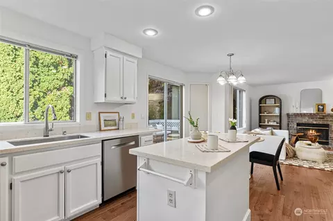11106 NE 157th Pl, Bothell, WA 98011 photo 11