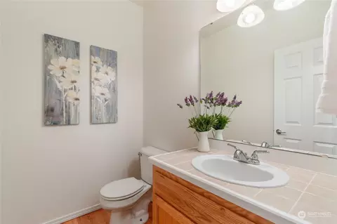 Bath - 920 185th St SE, Bothell, WA 98012 photo 1 of 6