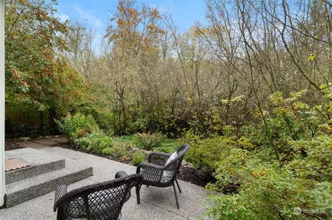 Exterior - 920 185th St SE, Bothell, WA 98012 photo 3 of 4