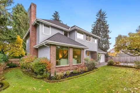 11536 Meridian Ave N #A, Seattle, WA 98133