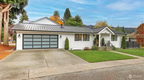 475 NE Alder St, Issaquah, WA 98027